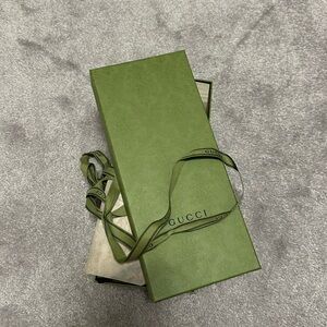 Gucci sandal box